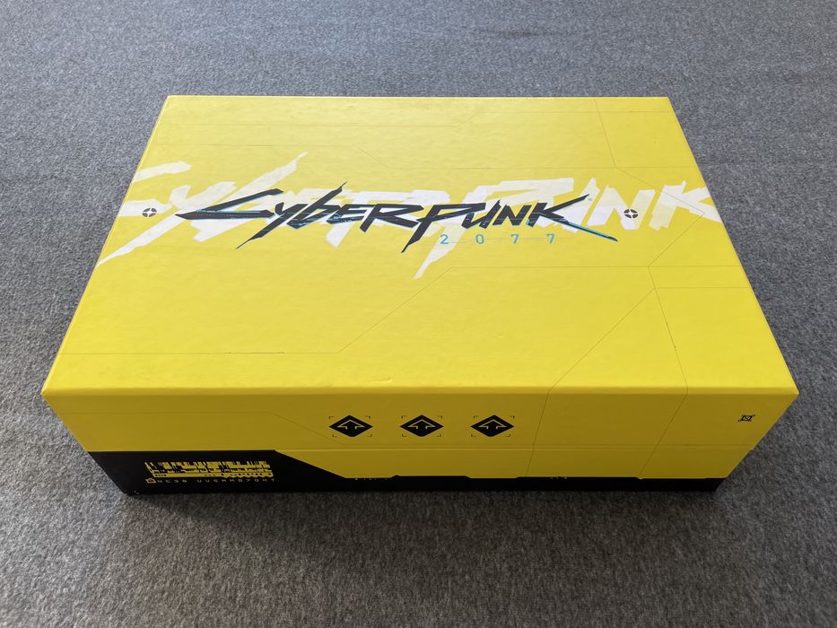 Cyberpunk 2077 Edycja Kolekcjonerska - ARTBOOK + Walizka + Dodatki NEW