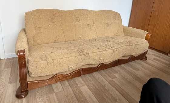 Sofa w kolorze kremowym