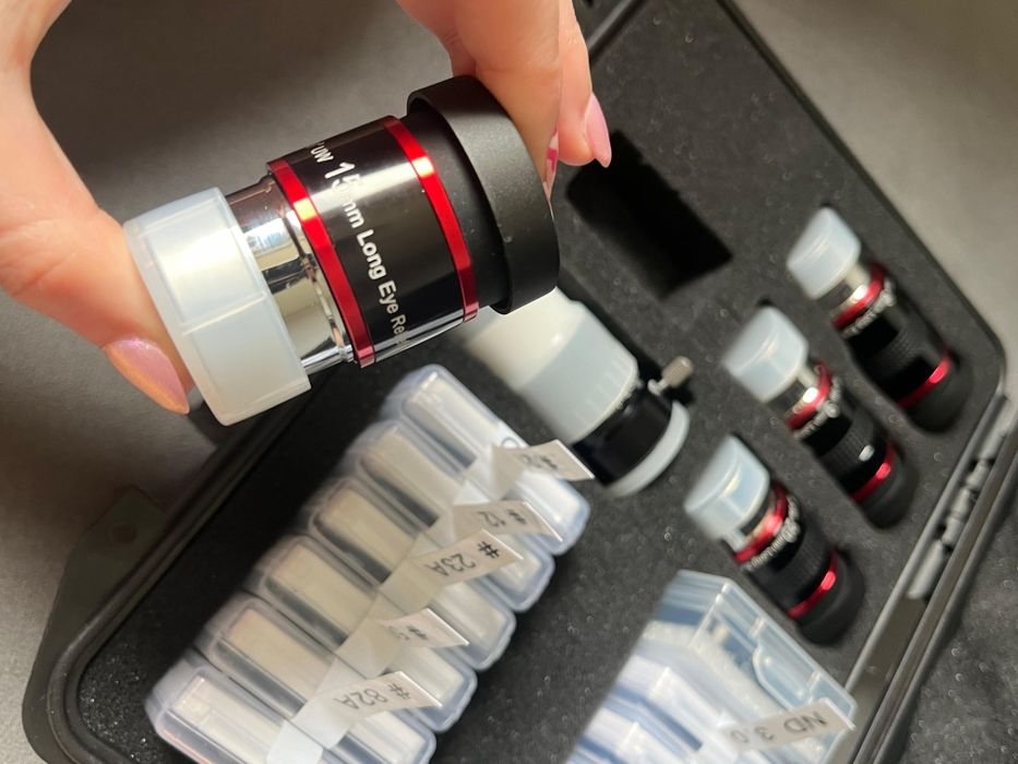 Zestaw do obserwacji astronomicznych. Okular. Filtr. Reduktor. Barlow