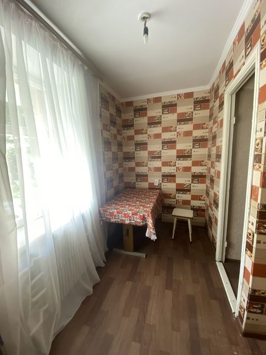 1 кімнатна квартира на Виставці