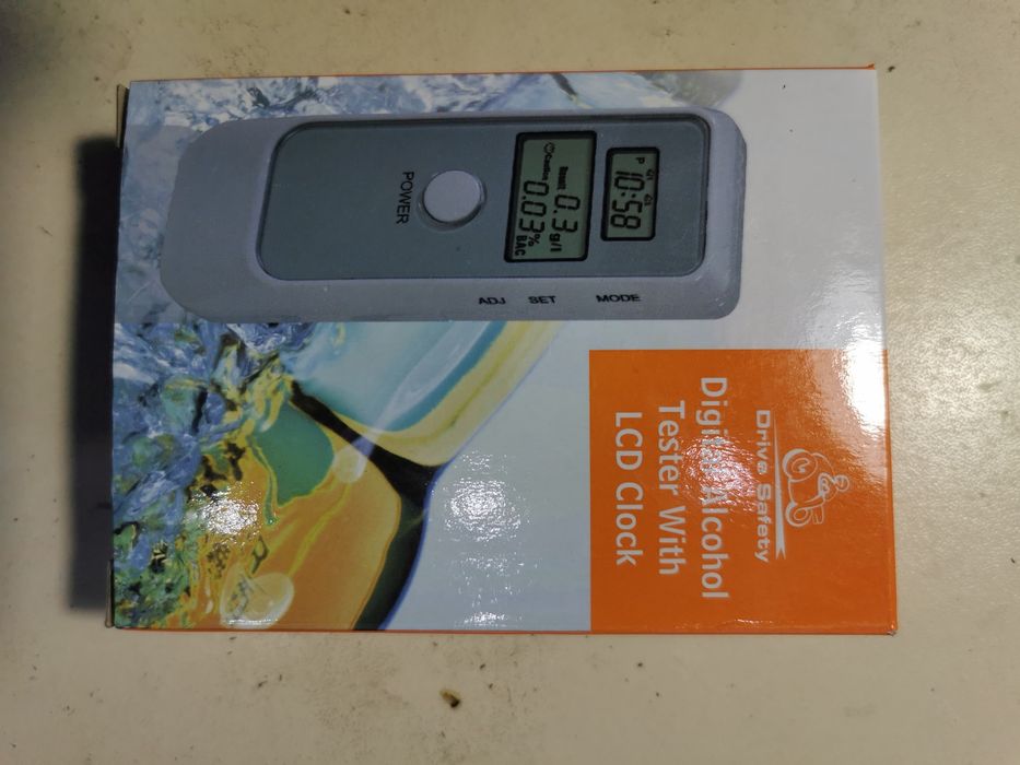 Персональний цифровий алкотестер Digital Alcohol Tester with LCD Clock