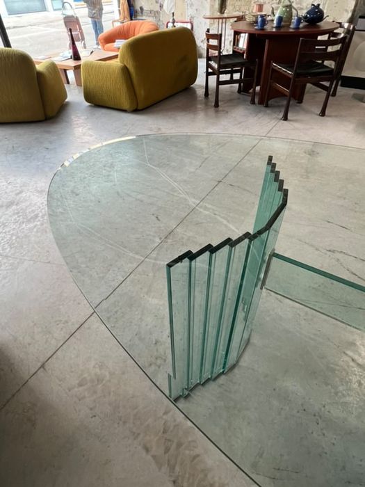 Piękny szklany stół Tonelli design