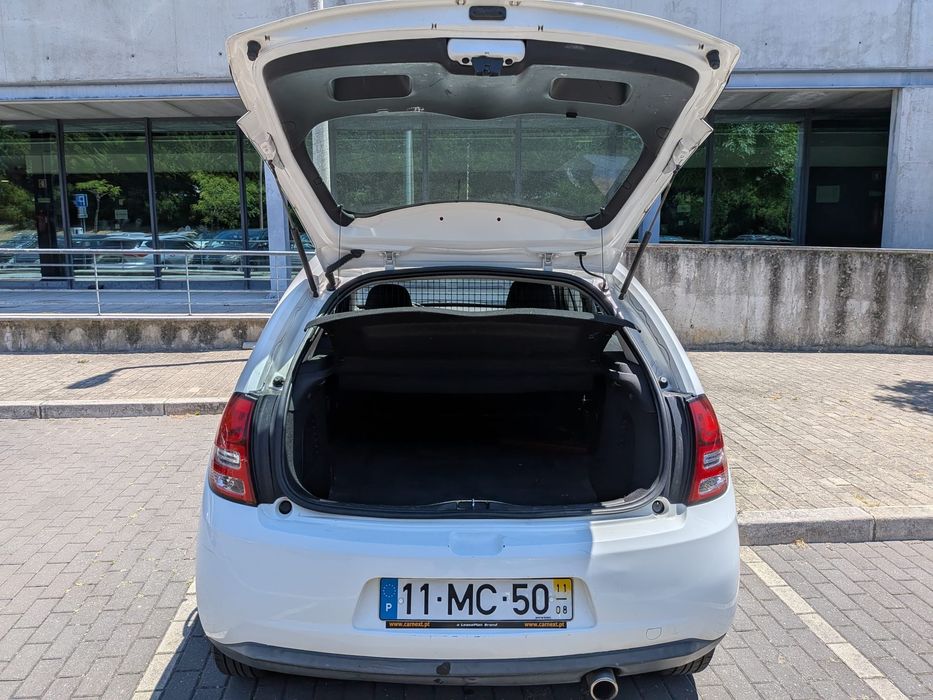 Citroen comercial C3 matricula 11-MC-50 Gasóleo