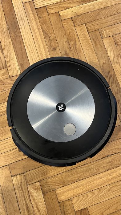 Robot sprzątający IROBOT Roomba J7 (J715840)