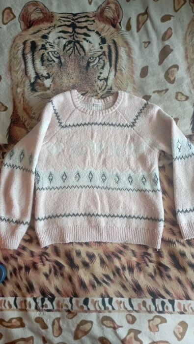 Продам кофту для девочки