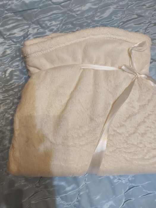 Manta ou Pladur cor branca, 1.40 m / 1.70 M da marca Marofe