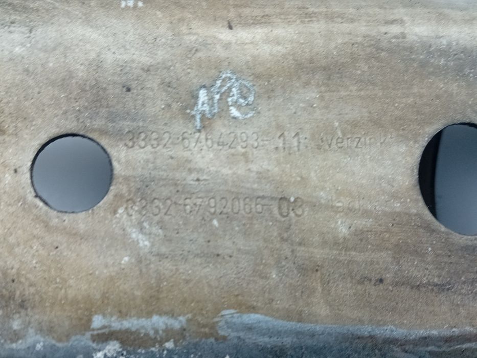 Braço de suspensão trás direito BMW X1 (E84)