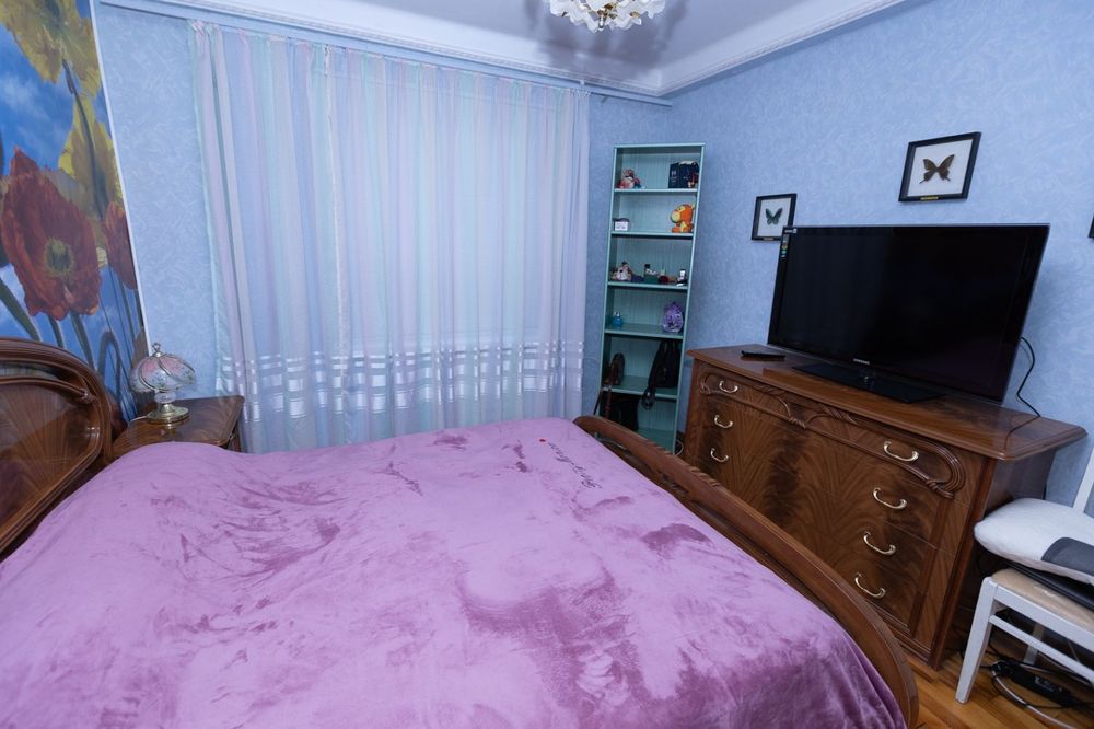 Продам 2х комнатную квартиру в центре Хортицкого района