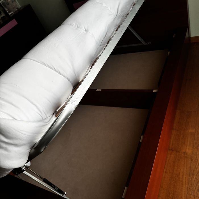 Mobilia de quarto pessoa e meia cerejeira