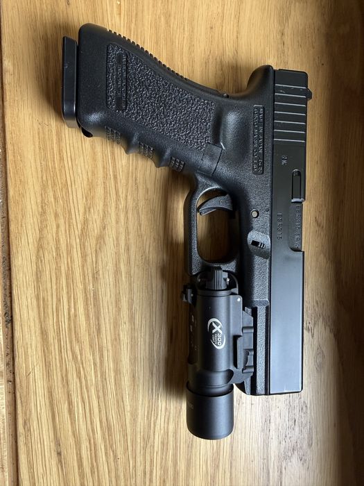 Lanterna Surefire X300 (Réplica) - Airsoft