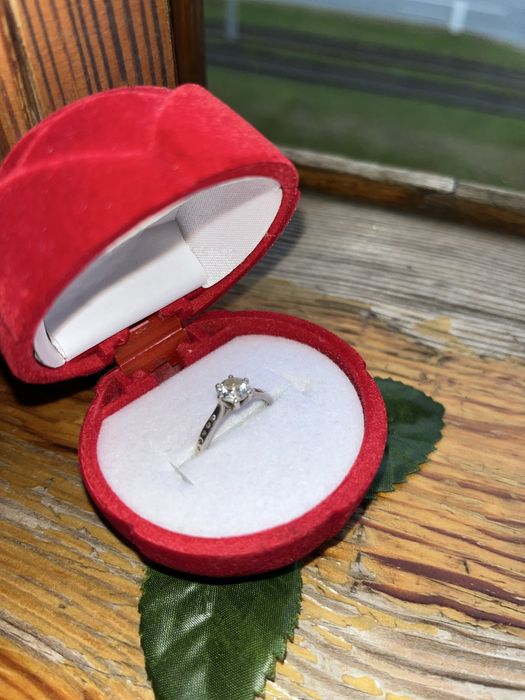 Серебряное кольцо