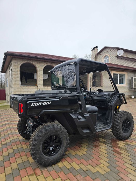 BRP Defender HD10