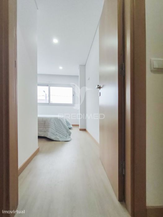 Apartamento T1 com terraço