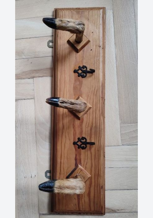 Wieszak ścienny ozdobny