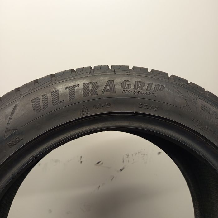 225/55R18 Goodyear UltraGrip Performance