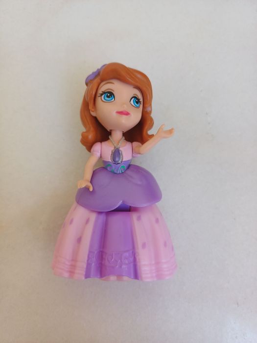 Princess Sofia Doll with Emblem429045165379430404