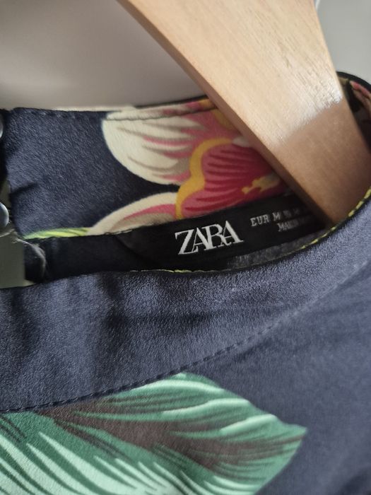 Kombinezon, sukienka Zara w kwiaty