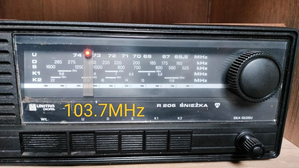 Radio Unitra śnieżka r 206 przestrojona na nowy UKF