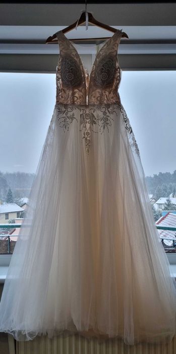 Suknia ślubna boho glamour, biała/beż/brzoskwinia +welon