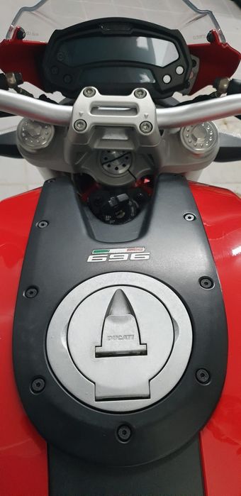 Ducati 696+ 2012