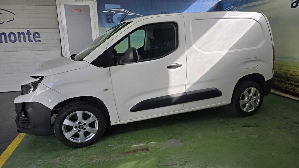 Peugeot Partner 1.5 BlueHDI  -  Salvado