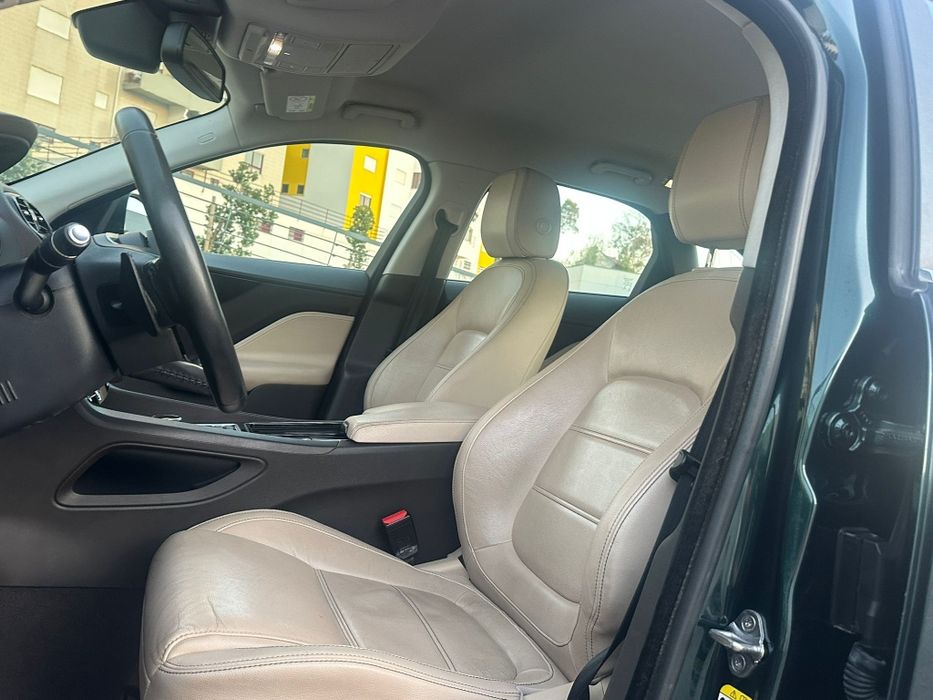 Jaguar F-Pace 2.0d 180cv 2017 Garantia Fabrica
