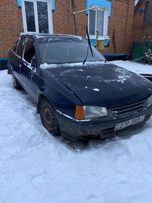 Продам срочно опелька