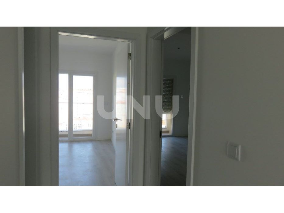 T2 com Terraço em Santa Marta Corroios