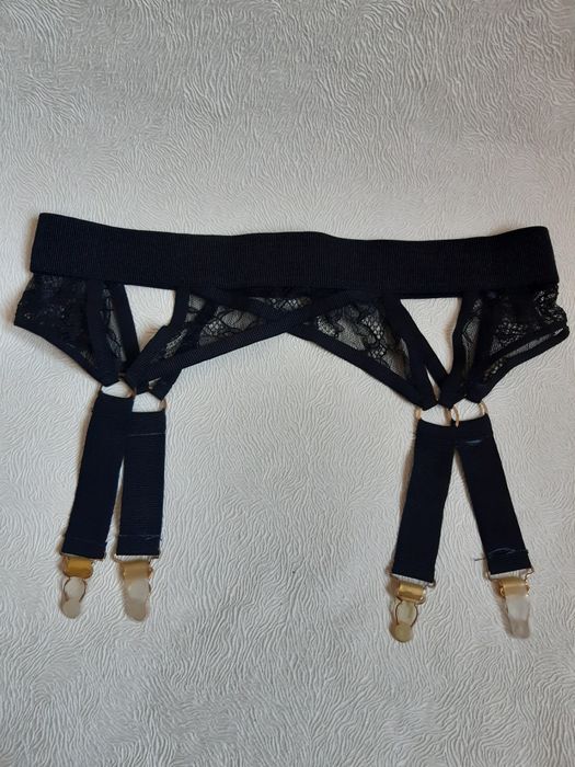 Пояс для панчіх ann summers uk 12 eu 38