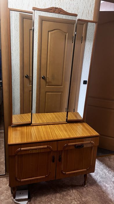 Туалетный столик