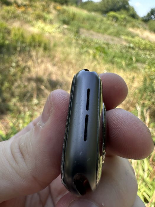 Годинник цифровой apple watch se