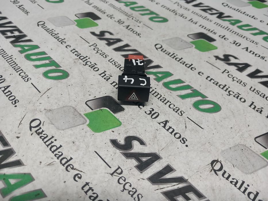 Botão / interruptor 4 piscas CITROËN C4 II (B7)