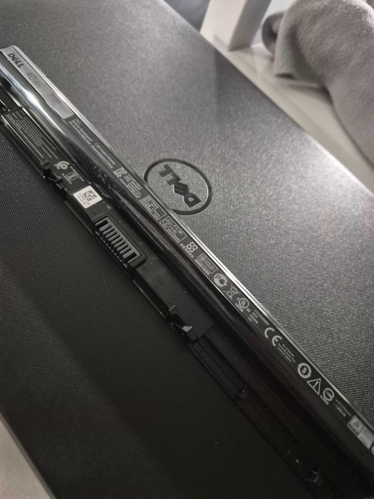 Dell inspiron 15 model 3552 na części