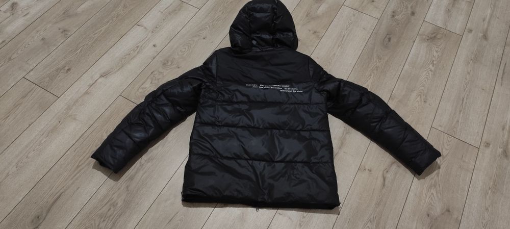 Зимня  жіноча куртка