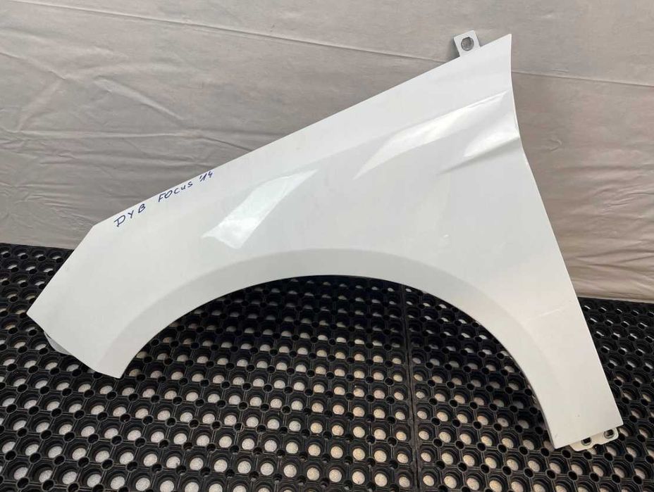 Крило переднє Ford Focus Mk3 праве або ліве оригінал разборка
