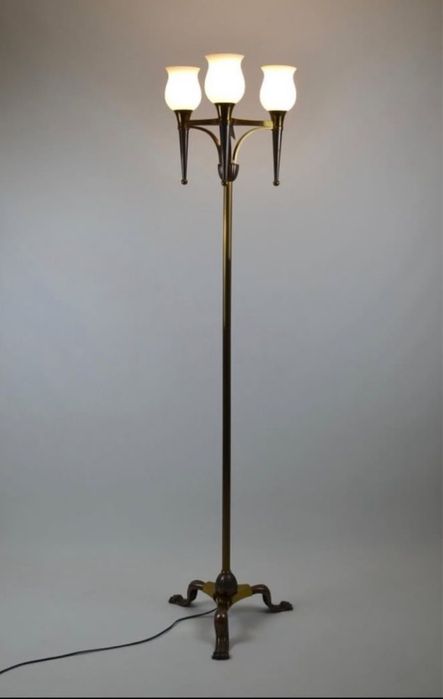 Candeeiro de pé neoclássico em bronze, França, anos 50