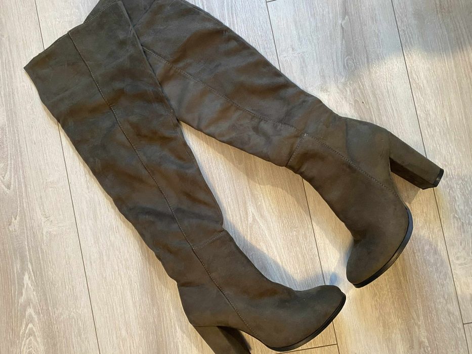 Zamszowe kozaki r.37