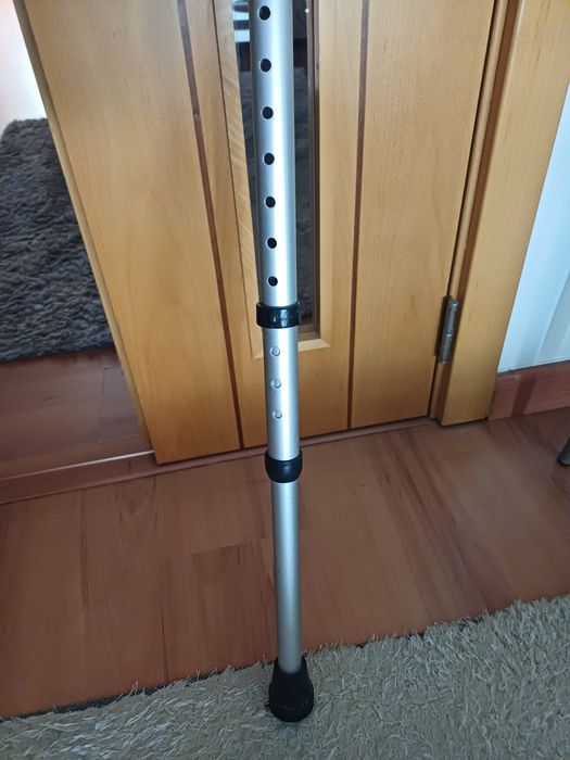 Canadiana/muleta equipamento médico cinzenta