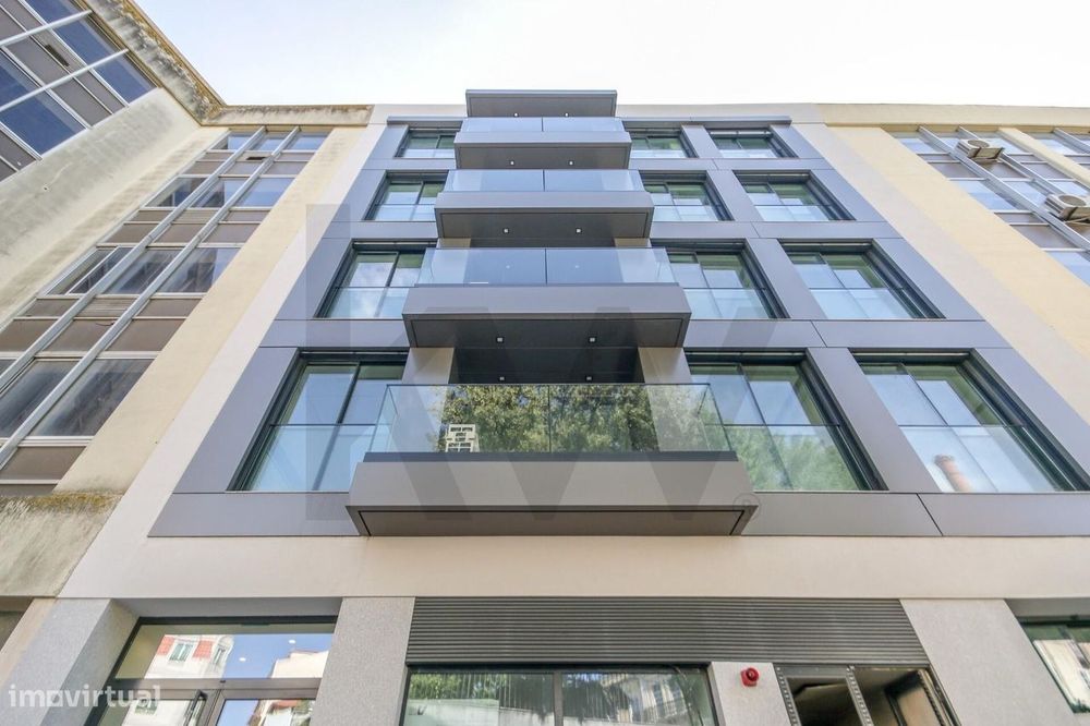 T1 Duplex para Arrendamento em Lisboa | Terraço, Jardim e Estacionamen