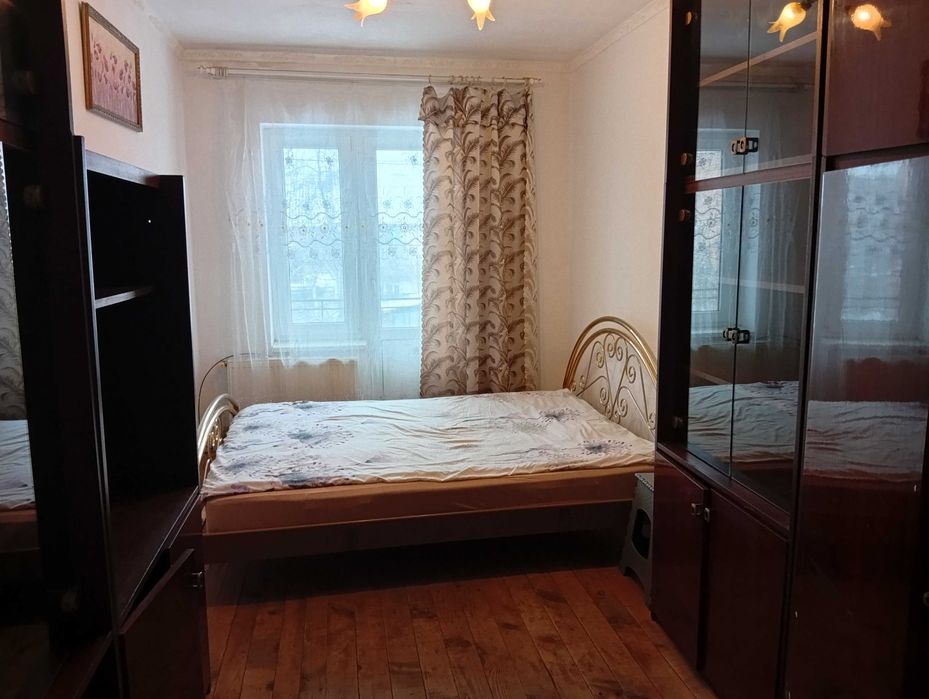 Власник. Здам кімнату 30м2 в особняку на вул. Чагарникова