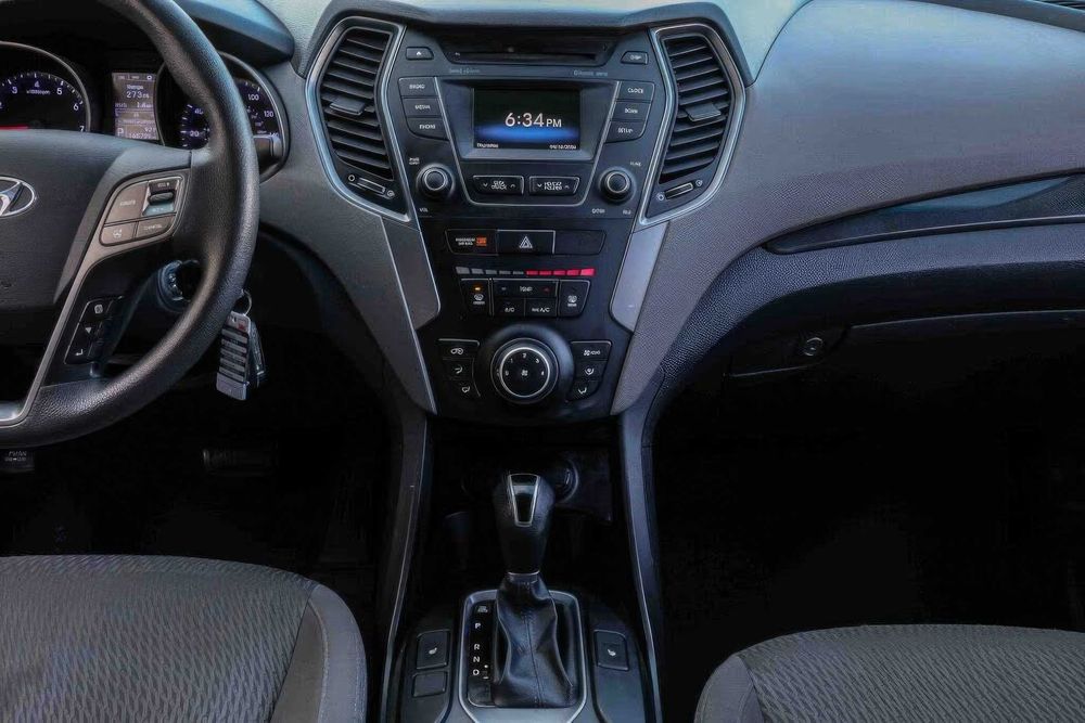 Hyundai SANTA FE      2015