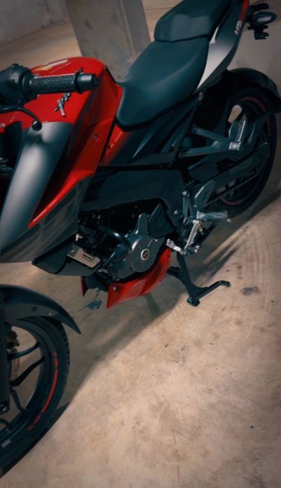 Moto Pulsar NS 200 ABS nova