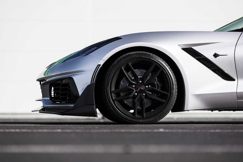 Corvette C7 ZR1 BodyKit wypożyczalnia wynajem samochodów lotnisko/hote