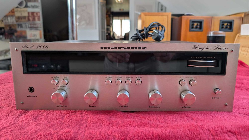 Marantz model 2220