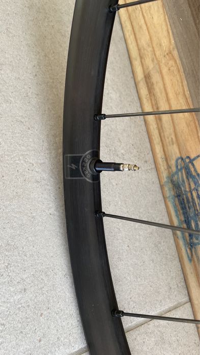 Rodas BTT 29” disco tubeless Shimano Specialized