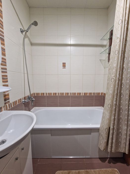 Здам 1 квартира світло є! автономним опаленням