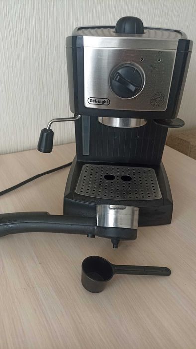 Кофемашина кофеварка DeLonghi