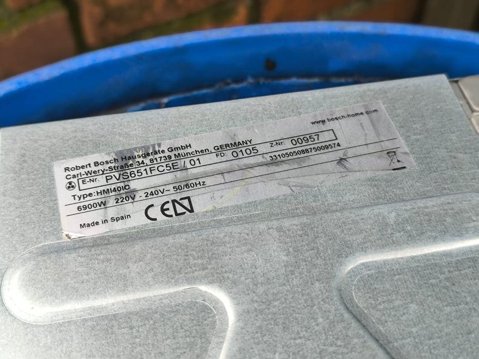 Płyta indukcyjna Bosch PVS651FC5E / 01- uszkodzone szkło - na części