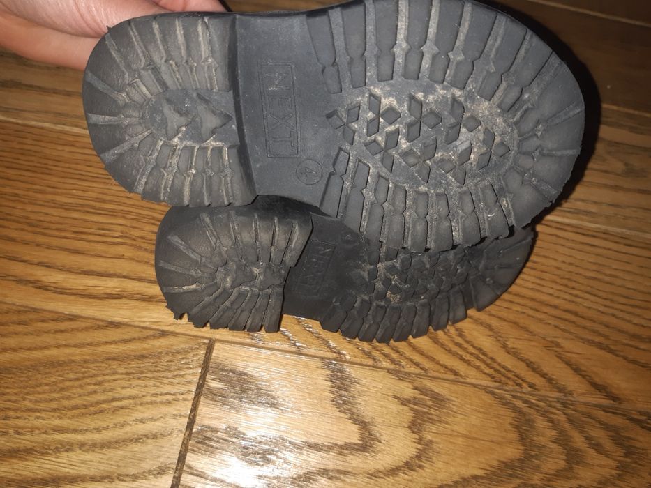 Ботінки Next 4р.