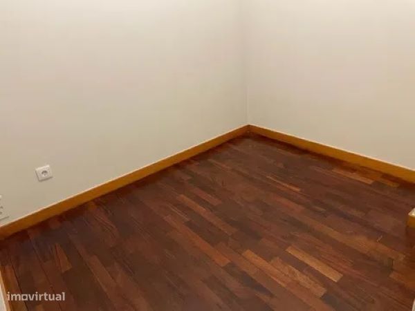 Arrendamento de apartamento t1 + 1 em Catassol